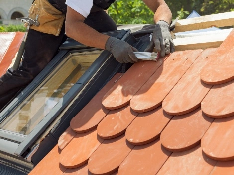 Handwerker am Dachfirst Dachfenster_Planung2